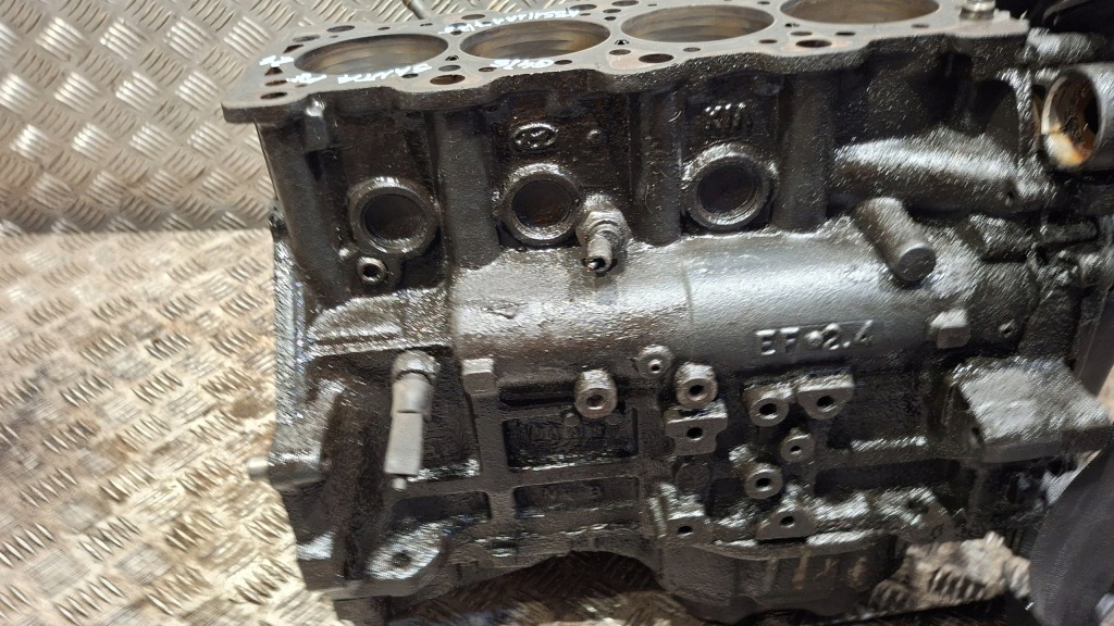 Блок dół двигуна з wałem i tłokami hyundai santa fe i g4js 2.4 в Україні