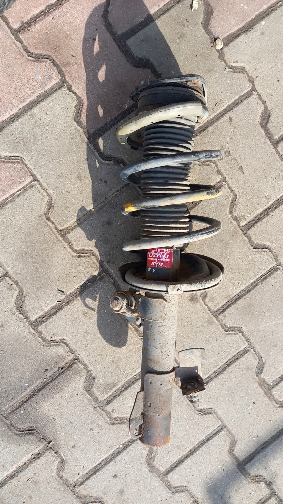 Купить Амортизатор левый перед mazda 5 06r 2.0d