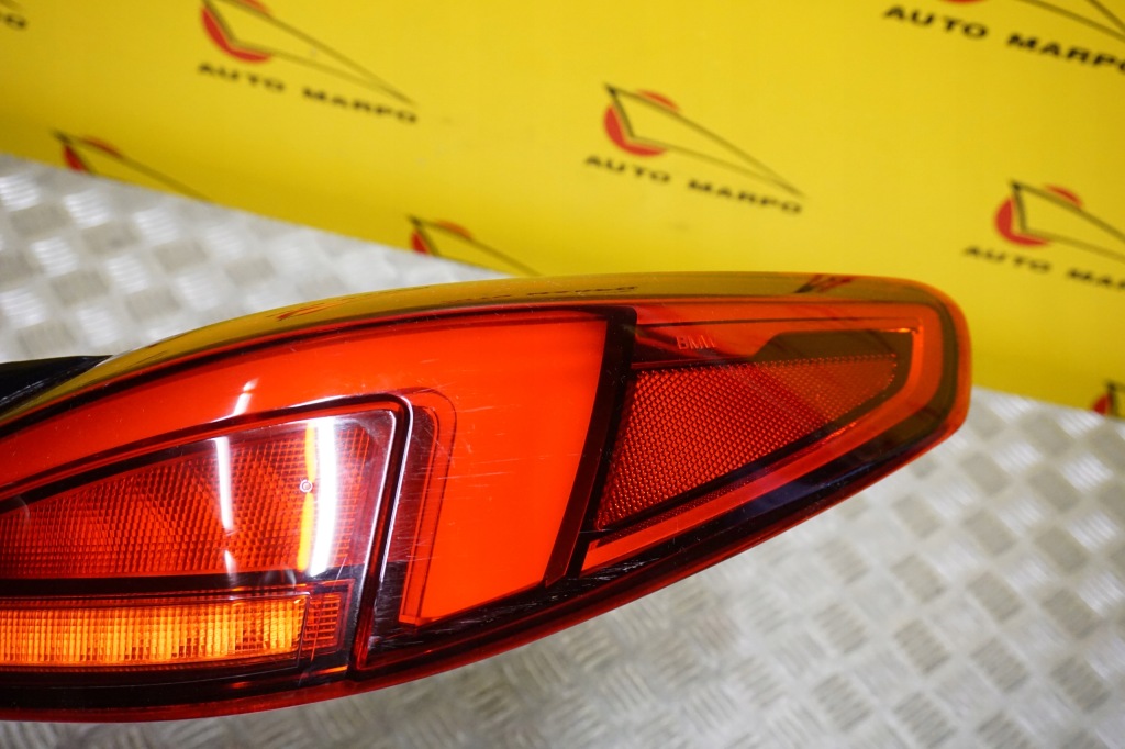 фото №11, Bmw 2 gran coupe f44 2020 - лампа led задняя правая задняя usa