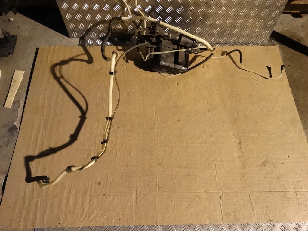 фото №1, Idealny kpl. фільтр вугільний bentley gt gtc 1