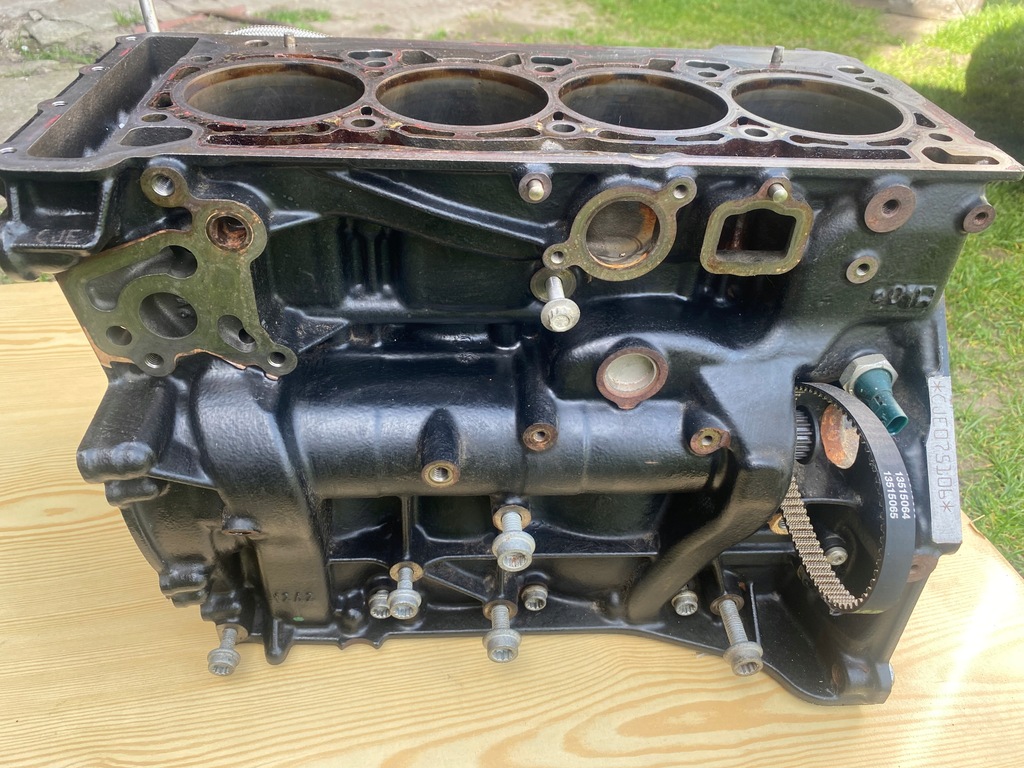 фото №8, Audi 1.8 tfsi cje насос wody корпус термостата термостат 06l121111f