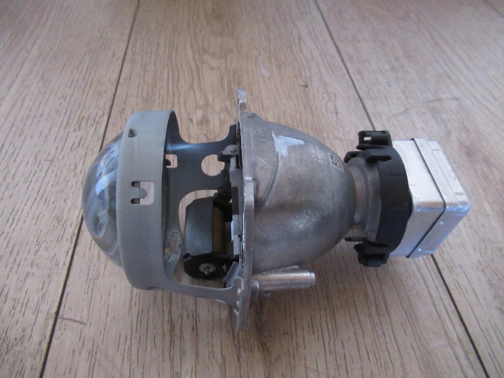 фото №2, Лінза лампи перед лівий bmw f10 2014 rok