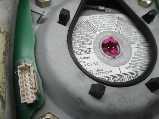 фото №8, Audi a3 8p 04-07 подушка водителя мультифункция