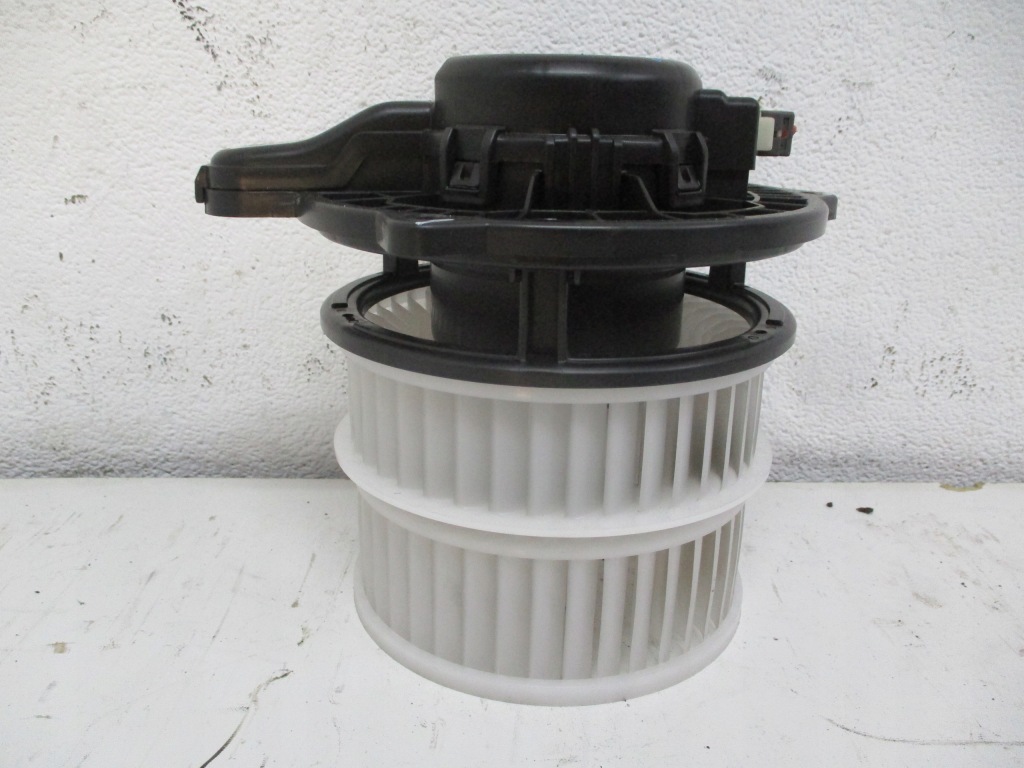 Купить Вентилятор отопителя kia sportage v