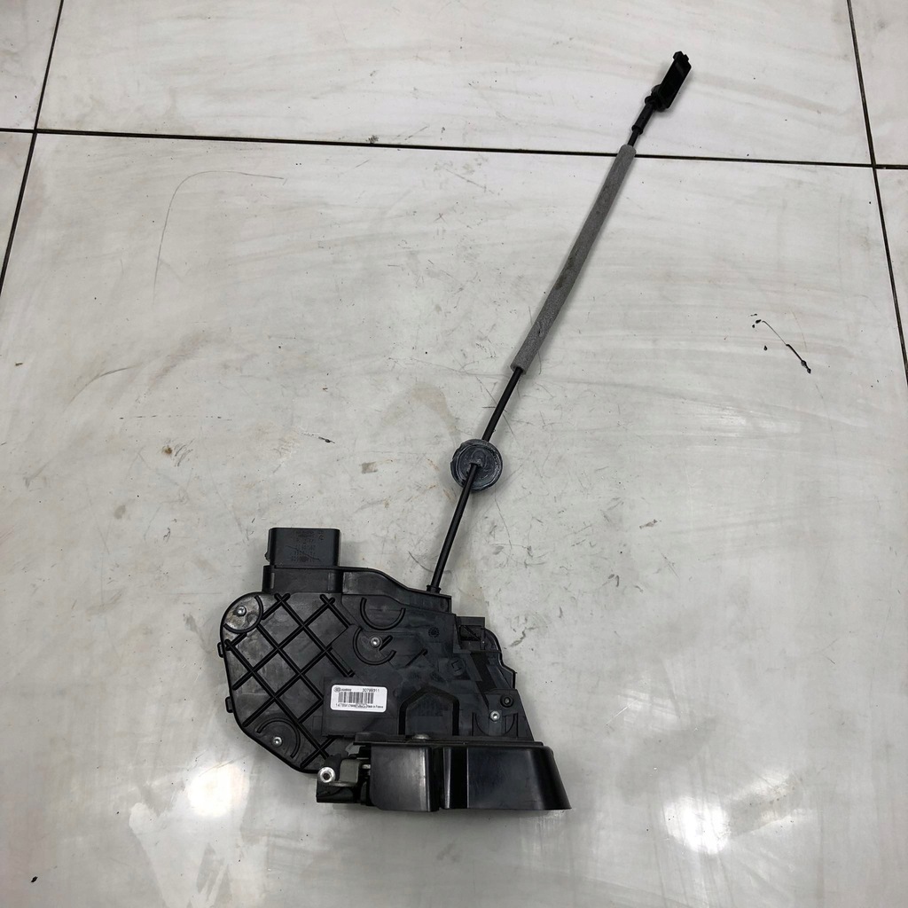 фото №1, Замок дверь левый перед передний c30