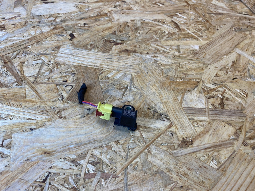 фото №6, Датчик удара штекер vw id.3 id.4 id3 id4 1ea959345b