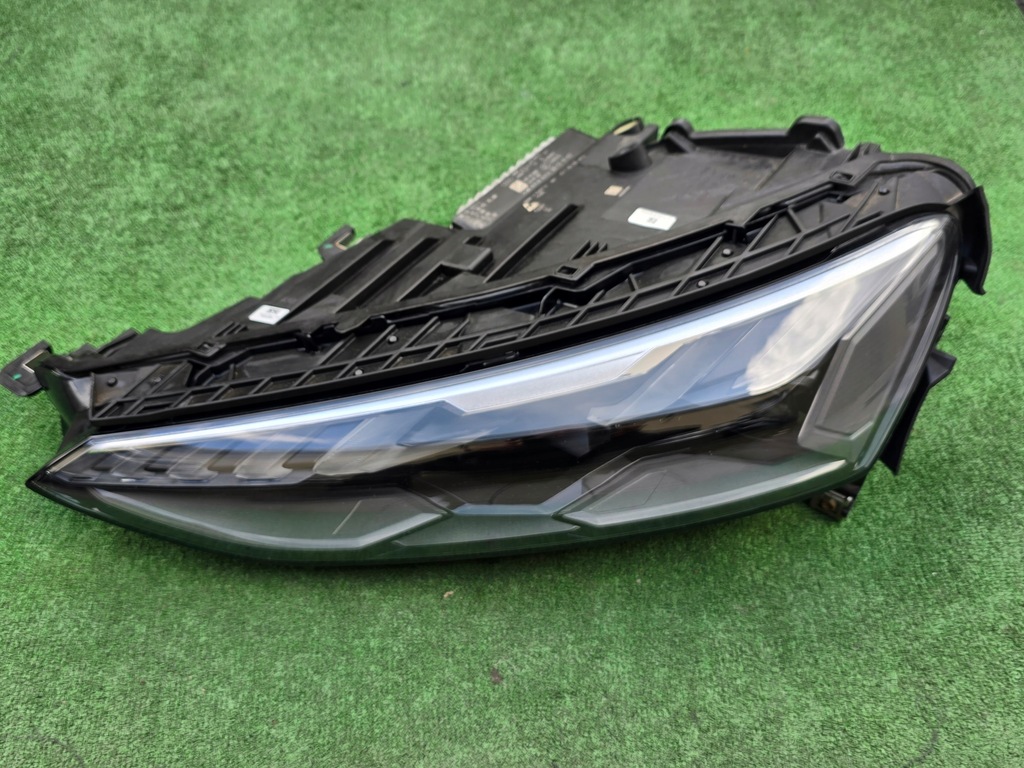 фото №1, Audi e-tron gt rs matrix лампа передня kpl