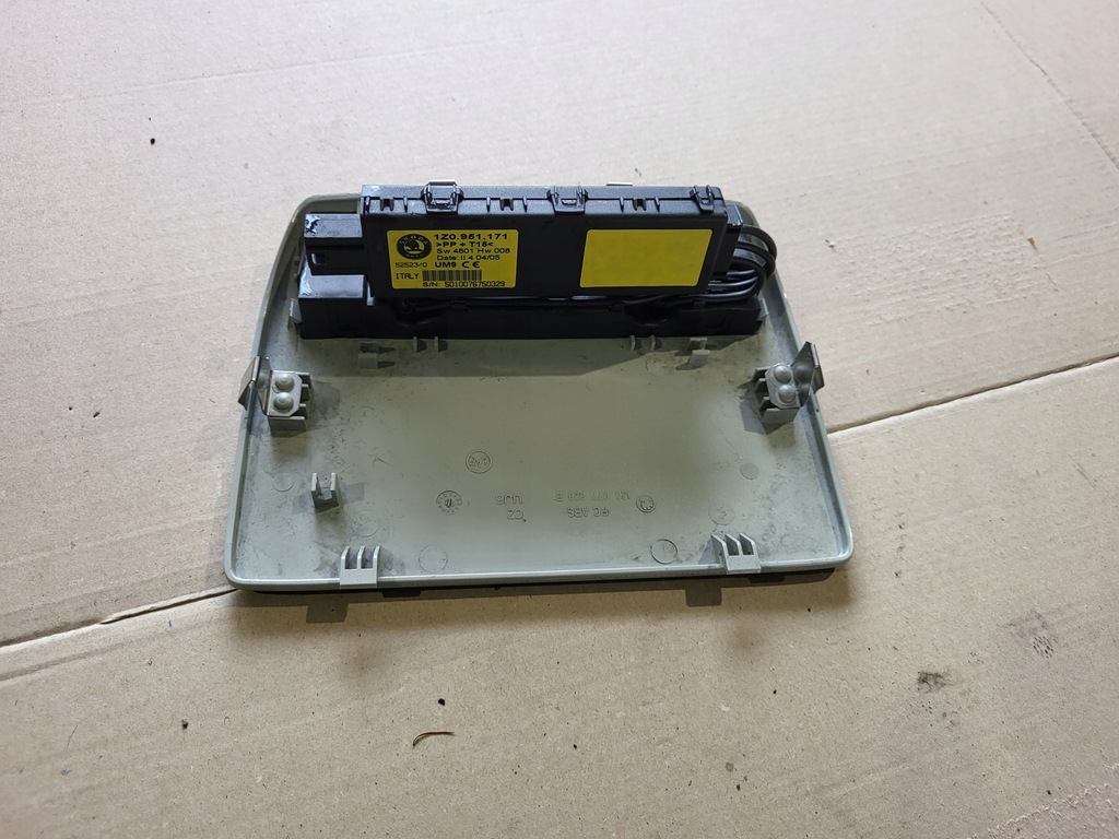 фото №4, Skoda octavia ii защита датчик сигнализация 1z0877829b