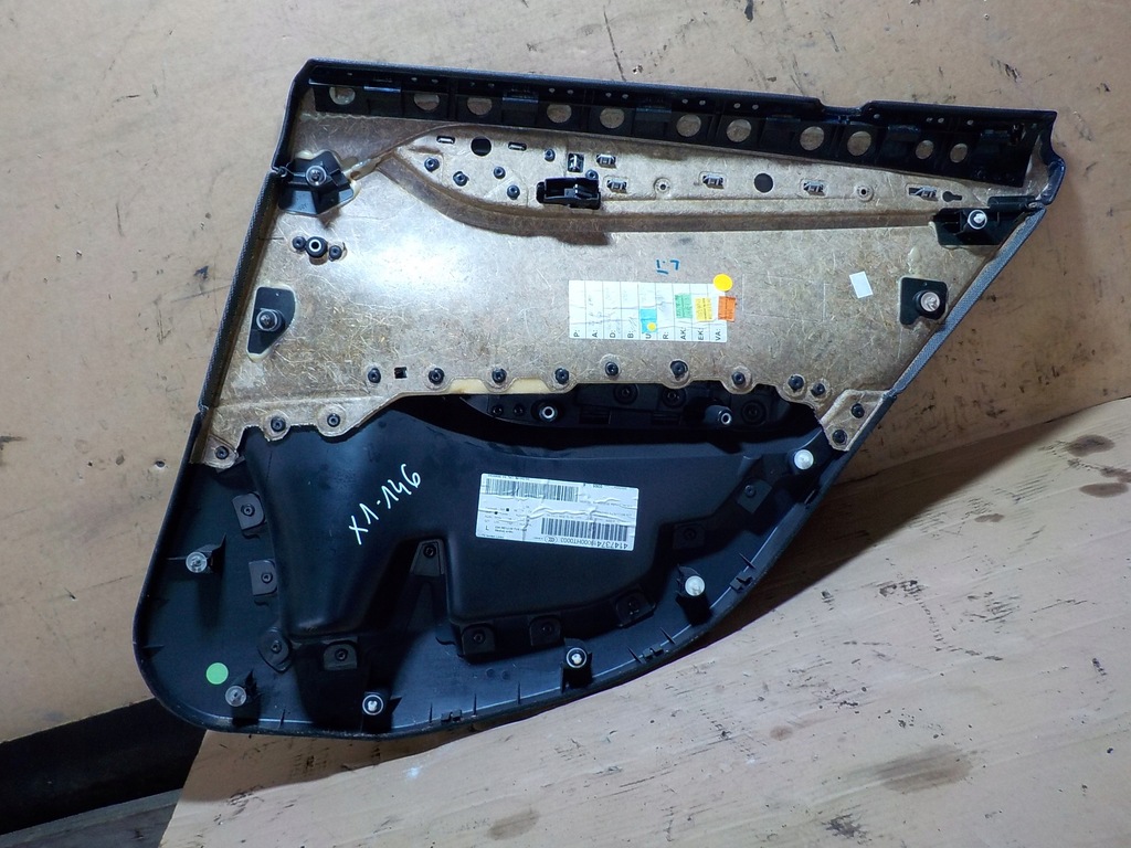 фото №5, Bmw x1 e84 2.0 обшивка левая задние дверь