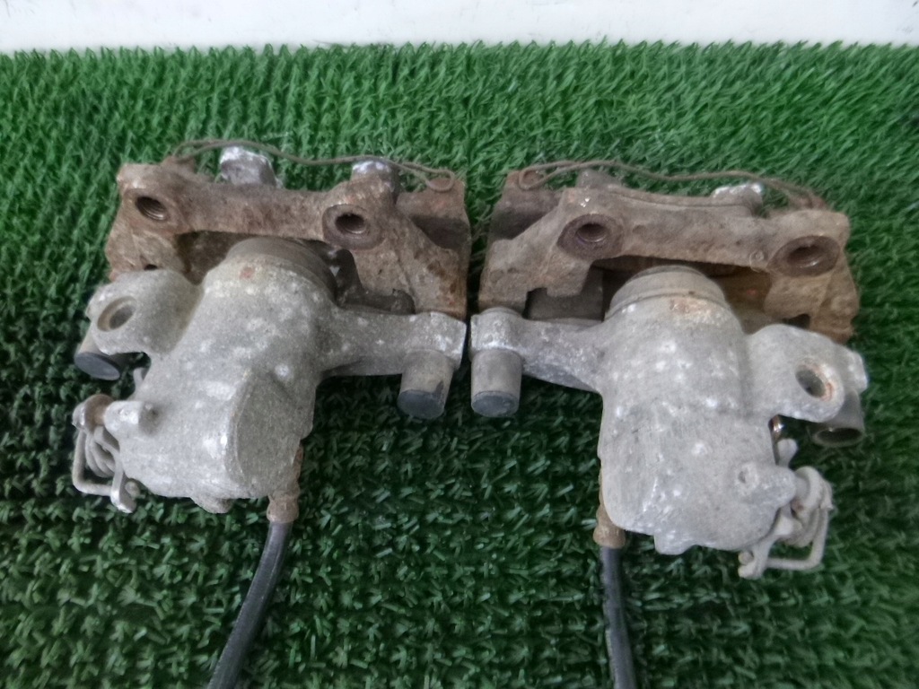 фото №4, Transit connect mk1 супорт задній задня правий лівий