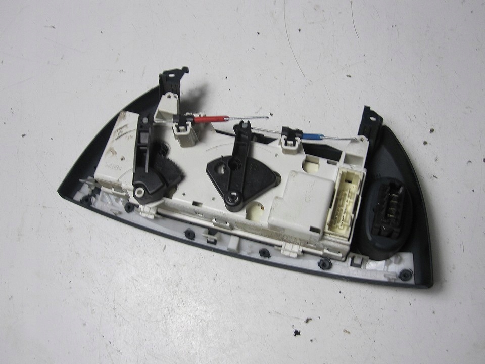 фото №8, Панель кондиционера renault megane 98r