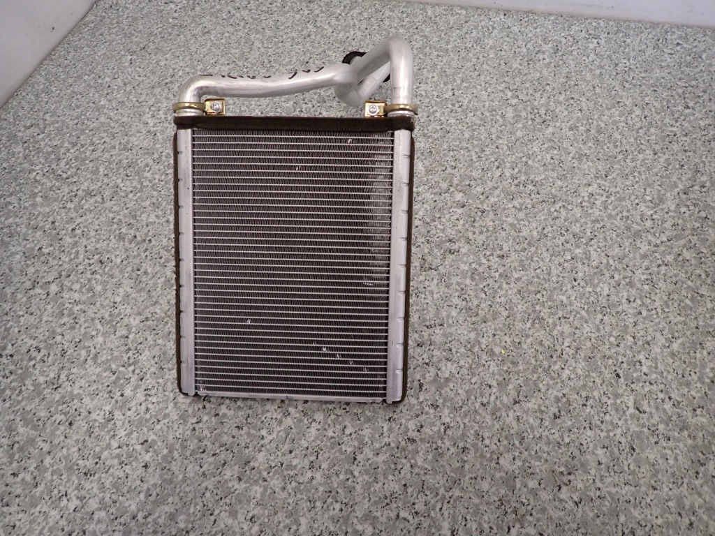 фото №2, Toyota avensis t25 03- отопитель радиатор