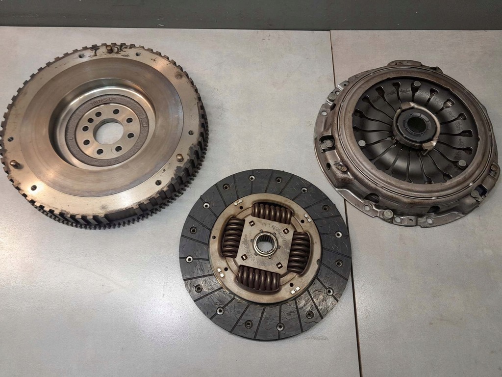 фото №1, Сцепление комплект citroen c5 i lift 2.2 hdi