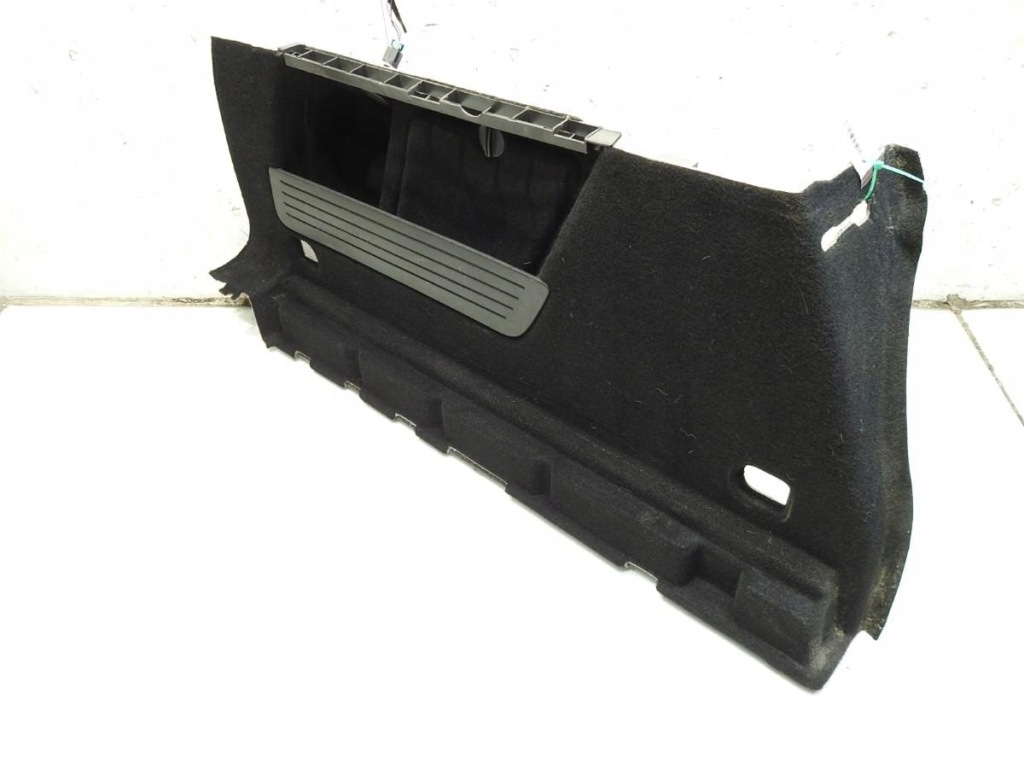 Оббивка багажника лівий задній opel astra j kombi lift 13337791 396919102 Зі Шроту