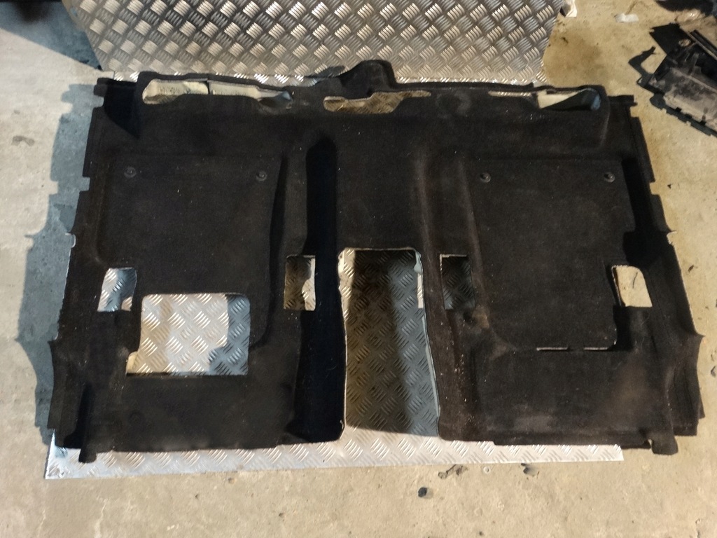 фото №1, Idealny килимок задній mercedes gl gls w166 1