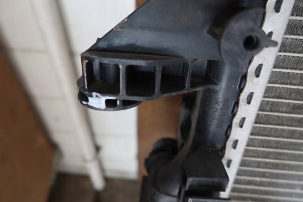 фото №10, Радіатор води ducato iii 1391496080 ułamane кріплення