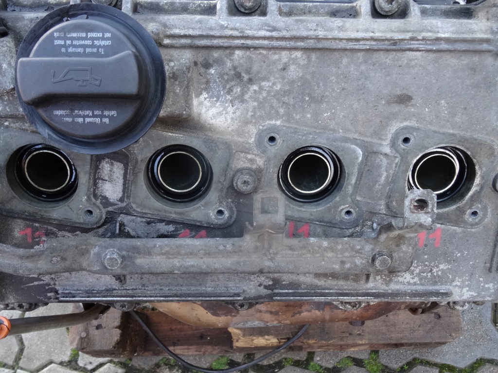 фото №9, Audi a8 d2 двигун 3.7 aqg блок головки 99-02 260km oryg