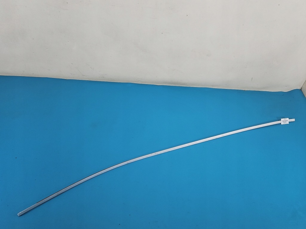 фото №1, Молдинг дахова права дах lexus ct 10-22