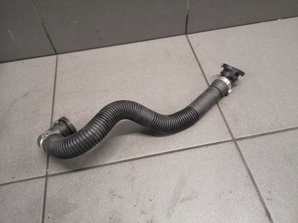 фото №1, Шланг повітря audi a6 c6 3.2 fsi 4f0133889g