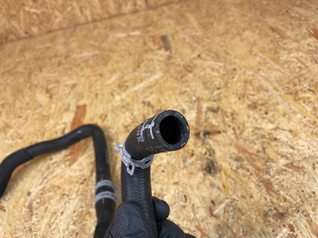 Патрубок труба шланг води mg zs ev електрик 10876866 2021- Оригінал