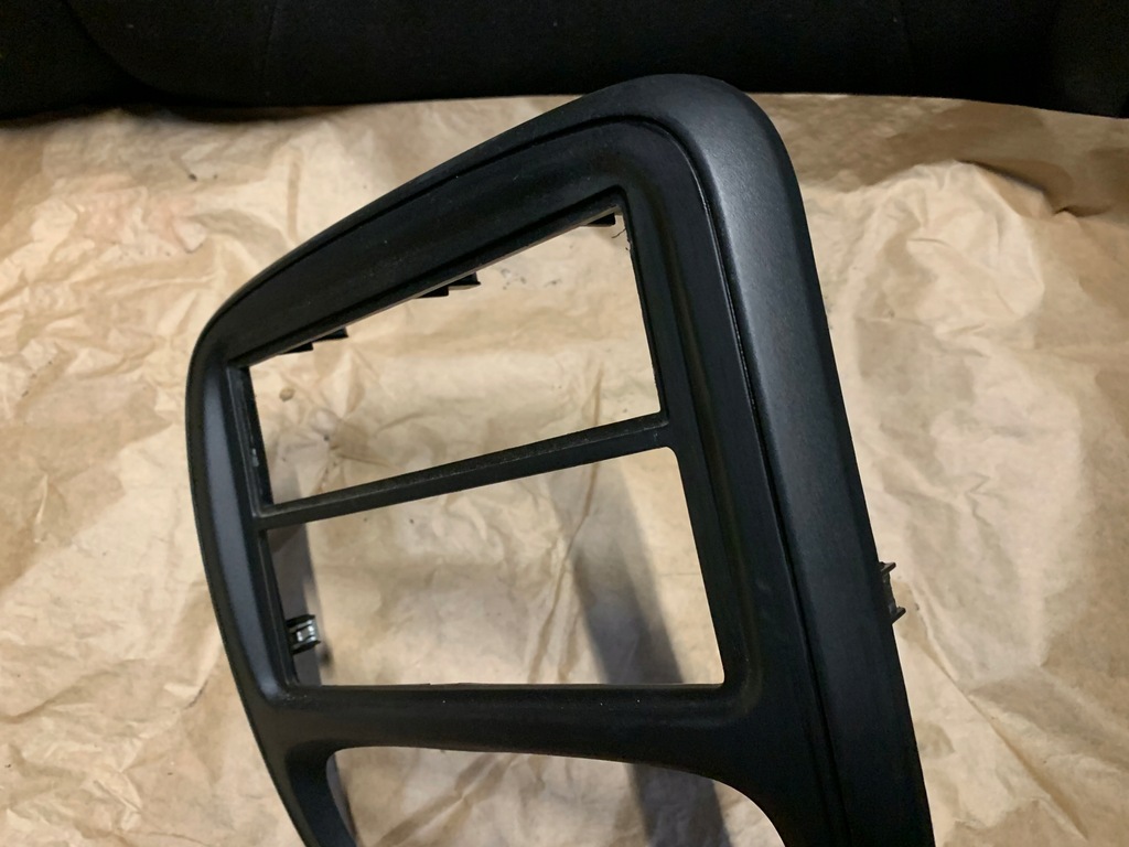 фото №7, Рамка радио trafic iii 682603912r vivaro b рама