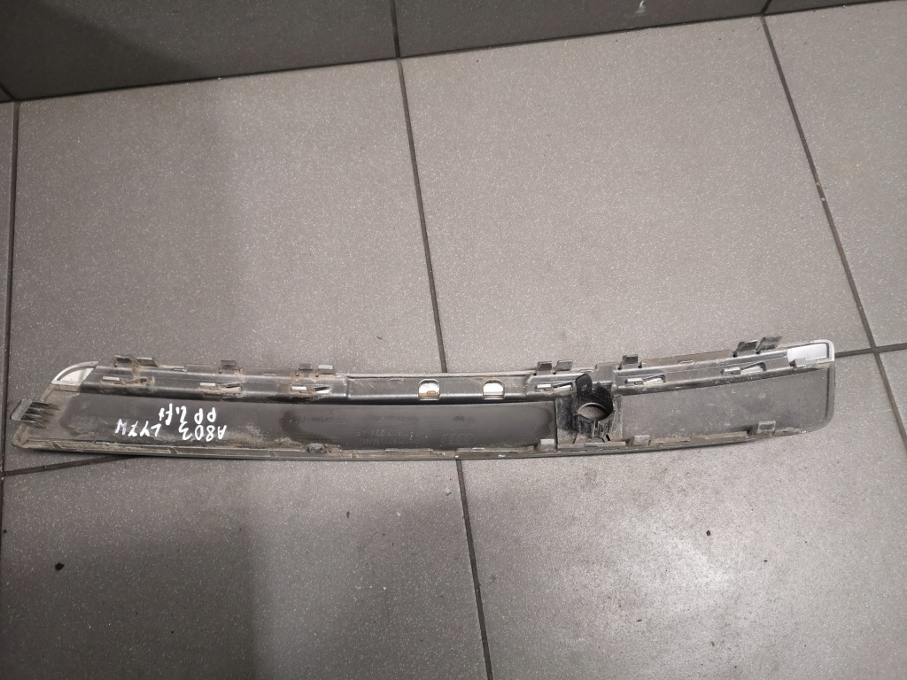 фото №8, Молдинг бампера правый перед a8 d3 lift 4e0807224ab