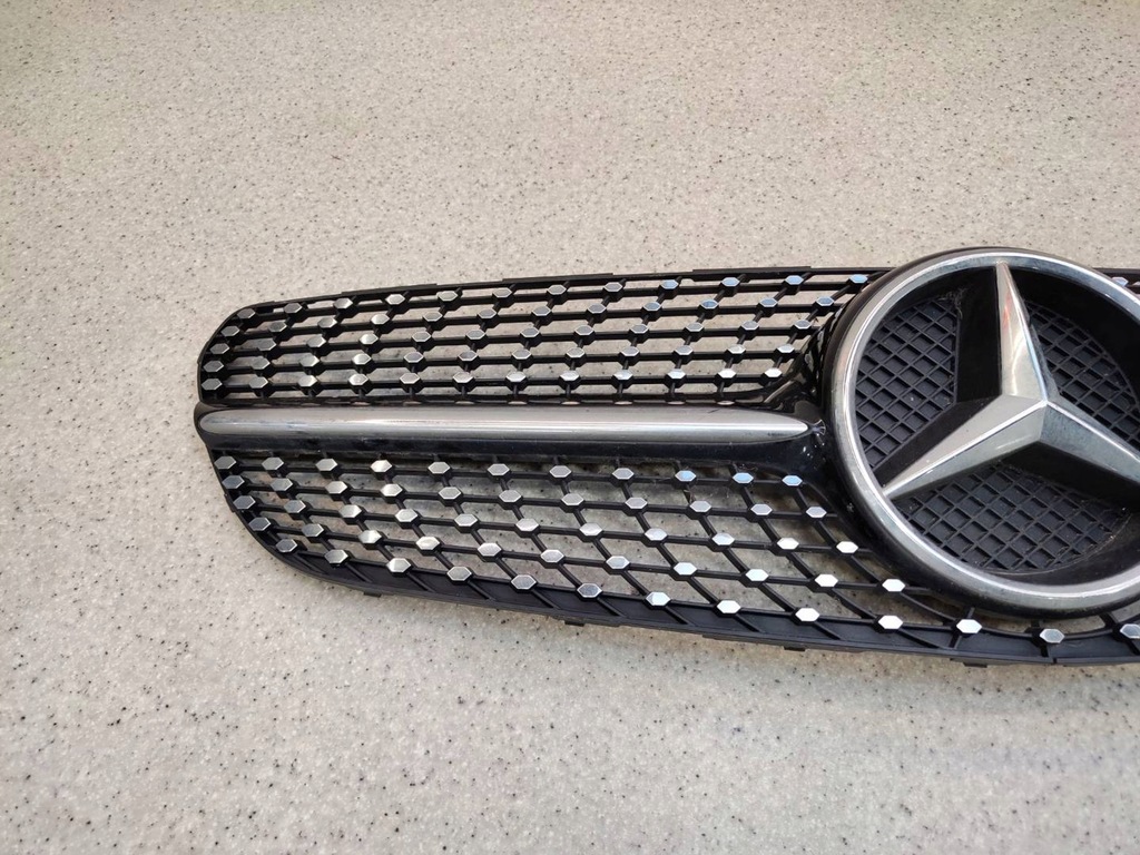 фото №2, Решётка радиатора решётка радиатора эмблема a1178880060 mercedes cla w117 c117