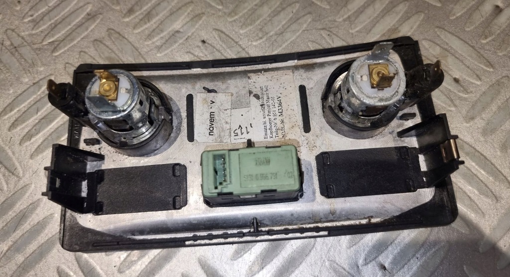 фото №8, Bmw e60 e61 защита dekor туннель разъём прикуривателя задняя port aux in 6951142