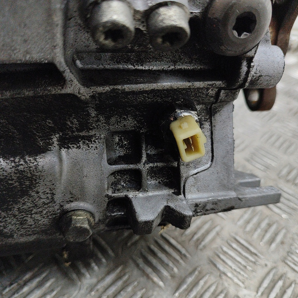 фото №7, Bmw 1 e81 e87 2008 механічна 6-ступенева коробка передач передач