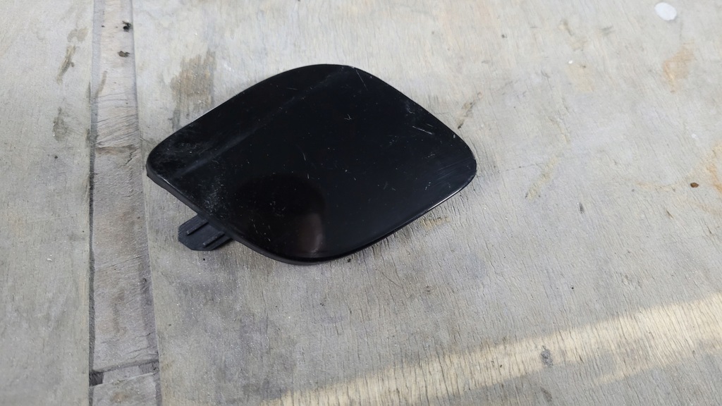 фото №2, Заглушка фаркоп бампера перед renault clio v czarna