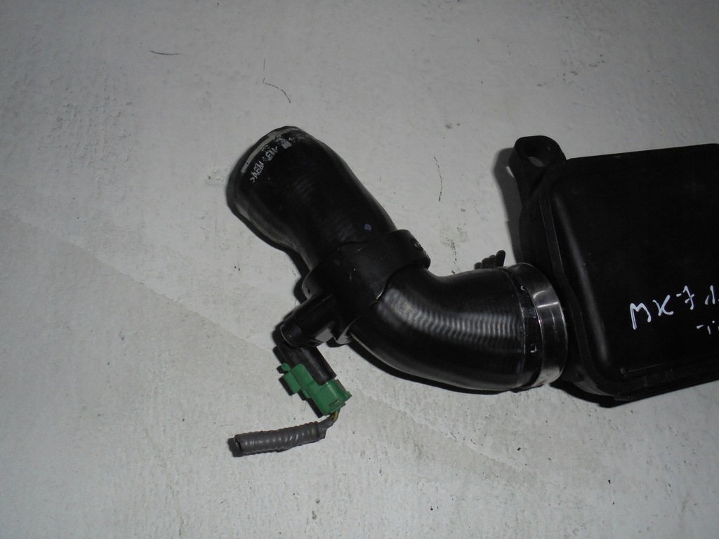 фото №3, Ford fiesta mk7 1,4 tdci труба шланг воздуха