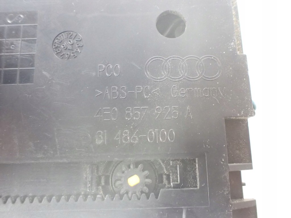 фото №10, Бардачок перед szuladka na монеты audi a8 s8 d3 5.2 короткий 4e0857925a