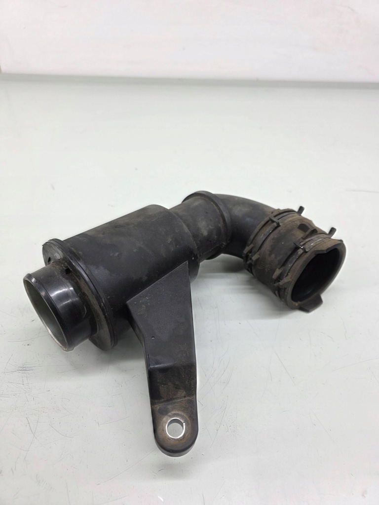 фото №1, Труба воздуха gx73-9c623-db - land rover discovery v l462 2.0d