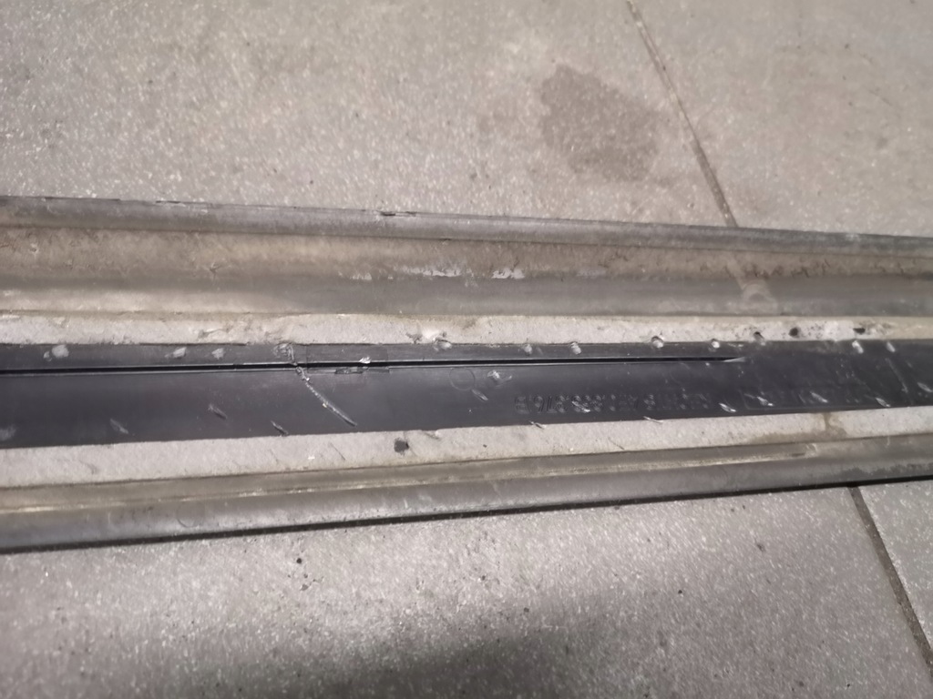 фото №10, Молдинг порог правый задняя audi a6 c6 4f0853376b