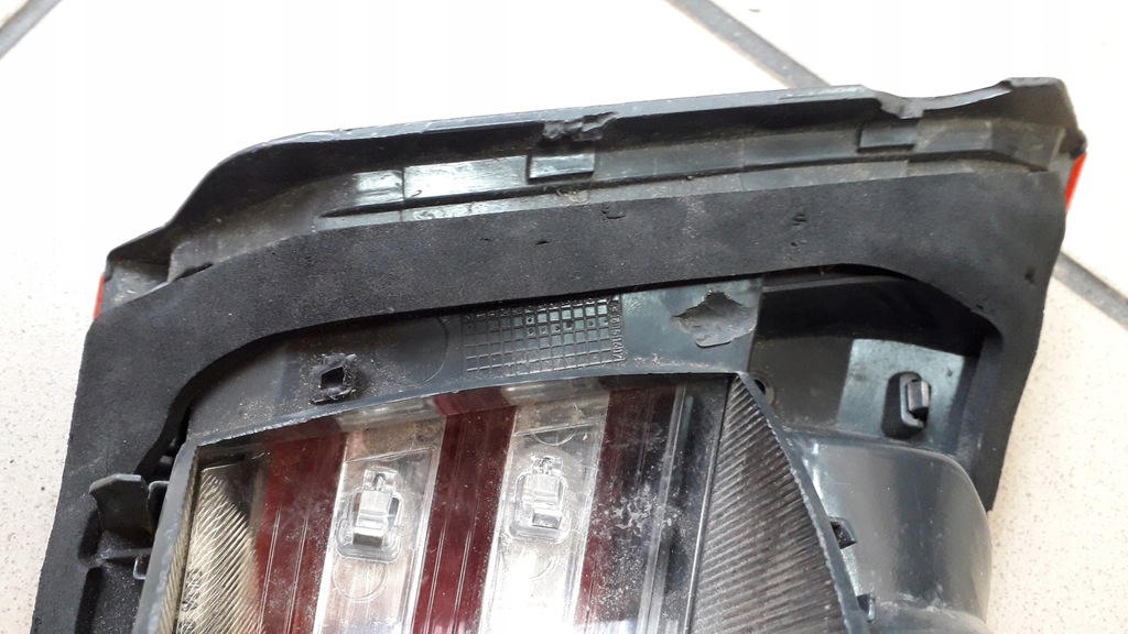 фото №10, Bmw 2 f45 лампа права задня led 7311042 -08 кришка багажника