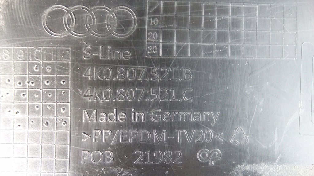 фото №14, Audi a6 c8 s-line 2018- sedan avant диффузор накладка бампер задняя 4k0807521b