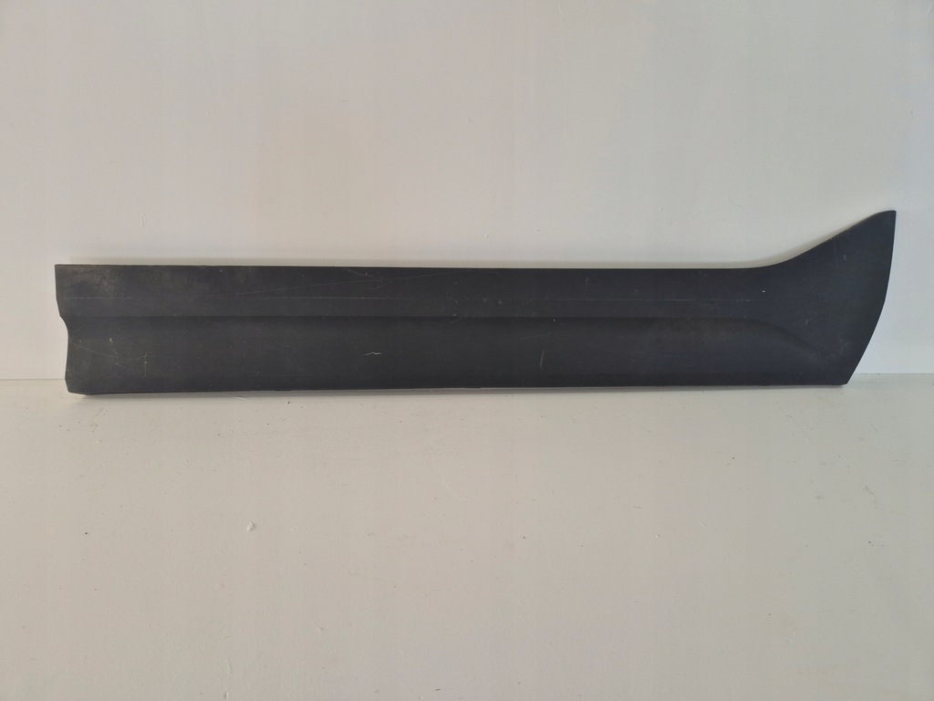 фото №1, Молдинг дверь правый перед volvo xc40 31448317