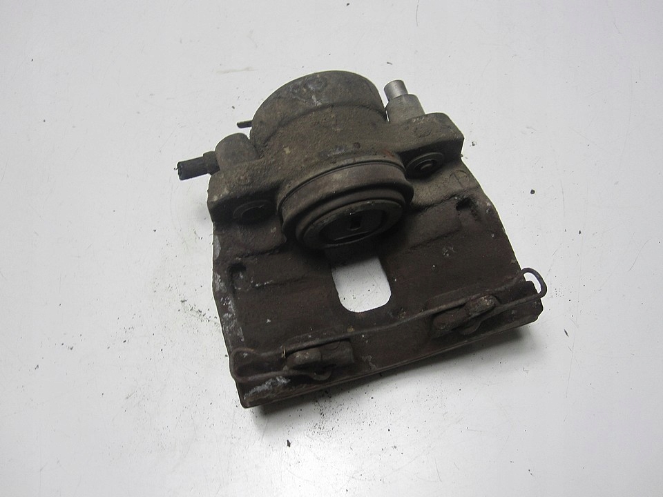 фото №8, Суппорт тормозной перед l alfa romeo 156 1.9jtd 98r