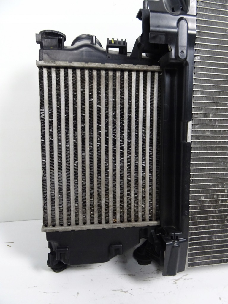 Qashqai 2 j11 1.5 dci комплект радиатор вентилятор интеркулер 214107399r с Разборки