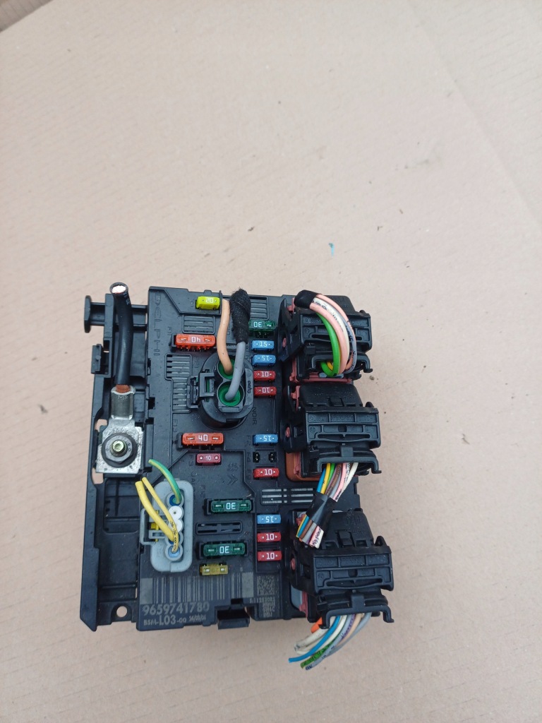 Коробка предохранителей модуль bsm citroen c2 ,c3 nr. 9659741780 в Украине