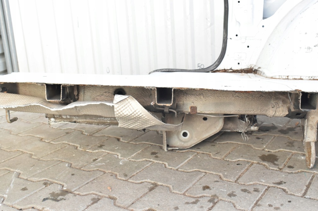 Крыло порог правая  задняя четверть vivaro b renault trafic 3 nv300 l1 h1 Доставка