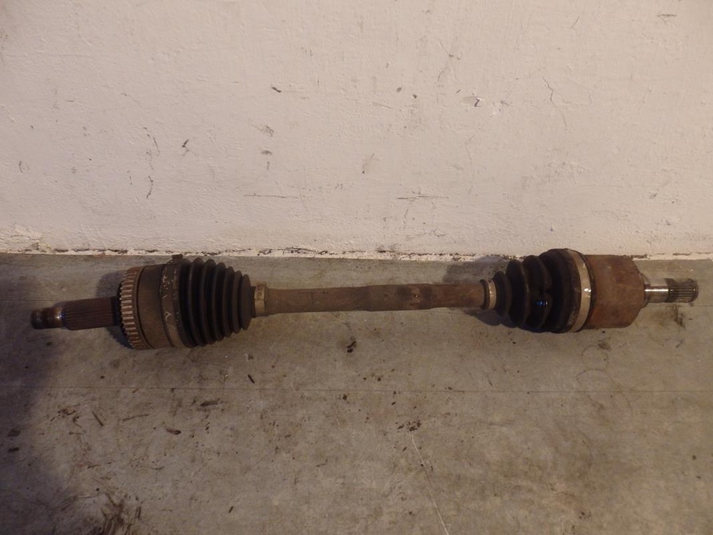 фото №1, Приводной вал левая короткий hyundai ix35 09-15 1.7