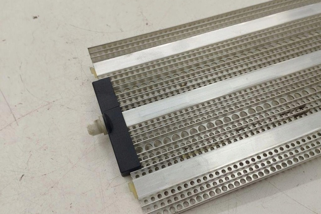 фото №8, Радіатор електричний обігрівача audi 4g0819011 2.0l дизель 2011