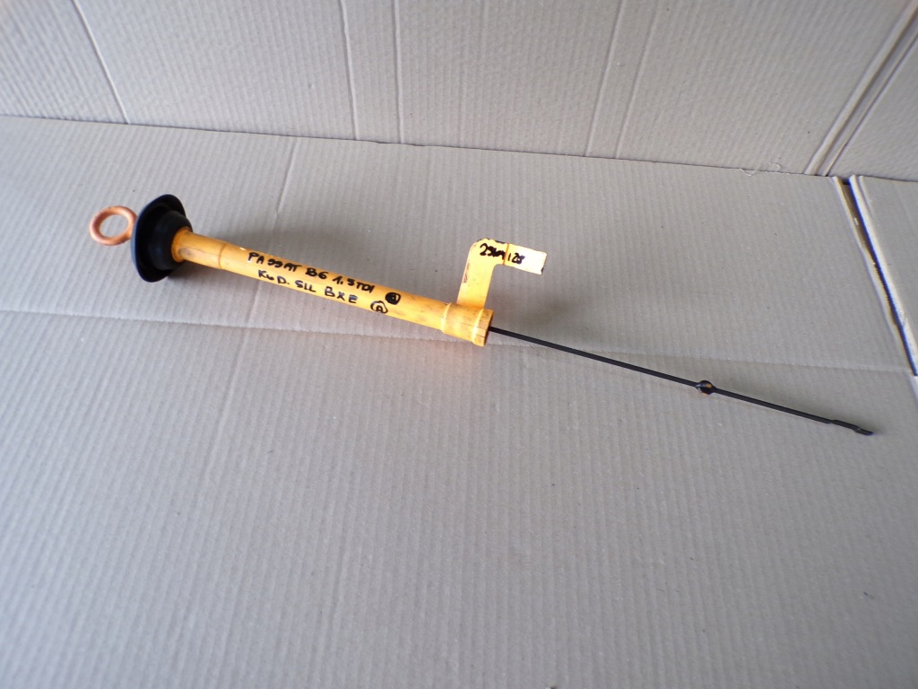 фото №1, Passat b6 1.9 tdi bxe щуп 038115611b