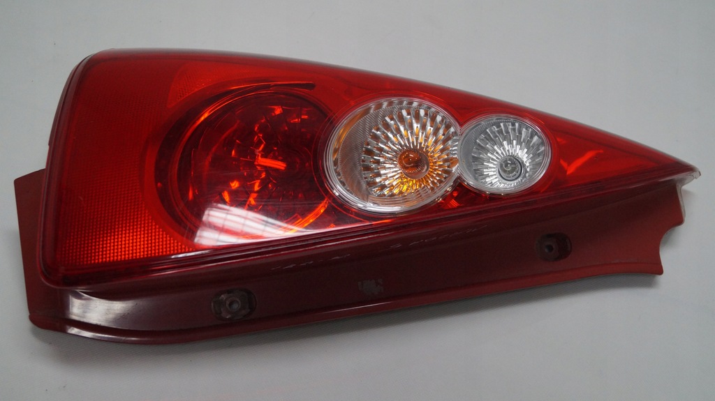 фото №9, Лампа задняя левая mazda 5