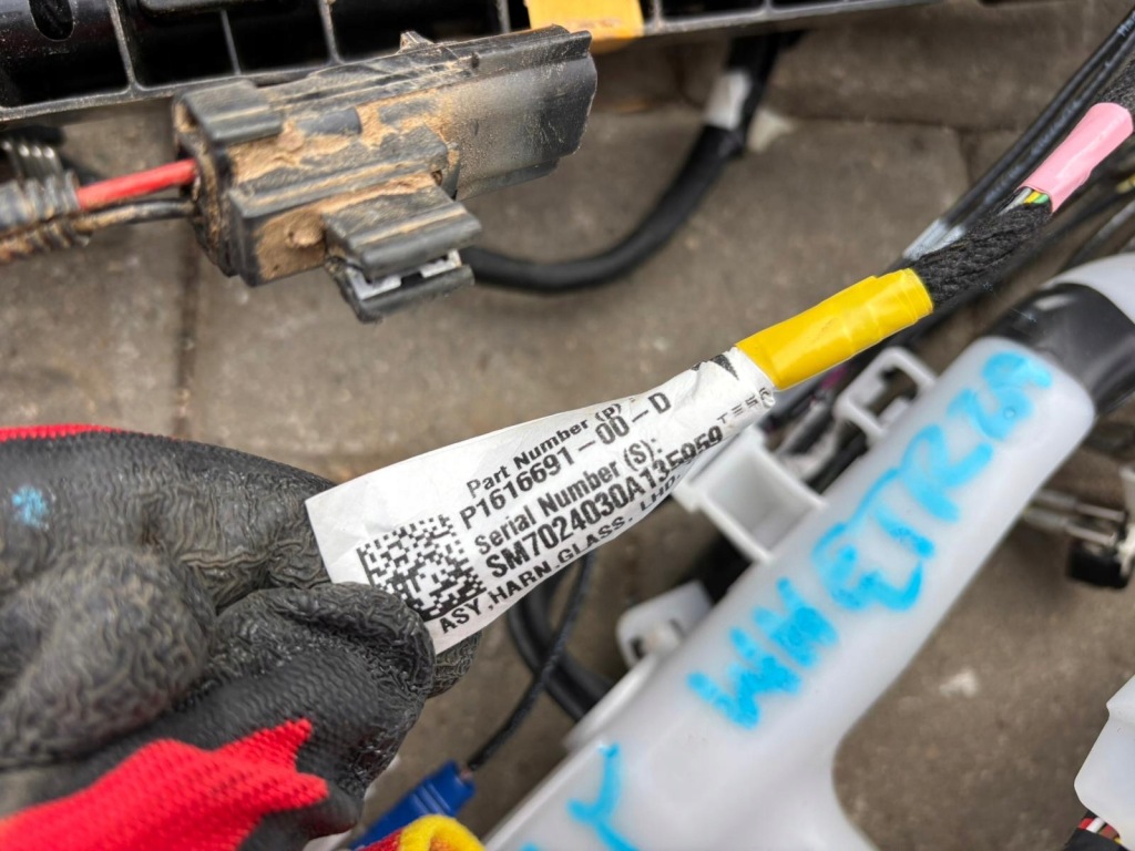 Tesla model y электропроводка салона кабины eu. 1616691-00-d 1616675-00-e в Украине