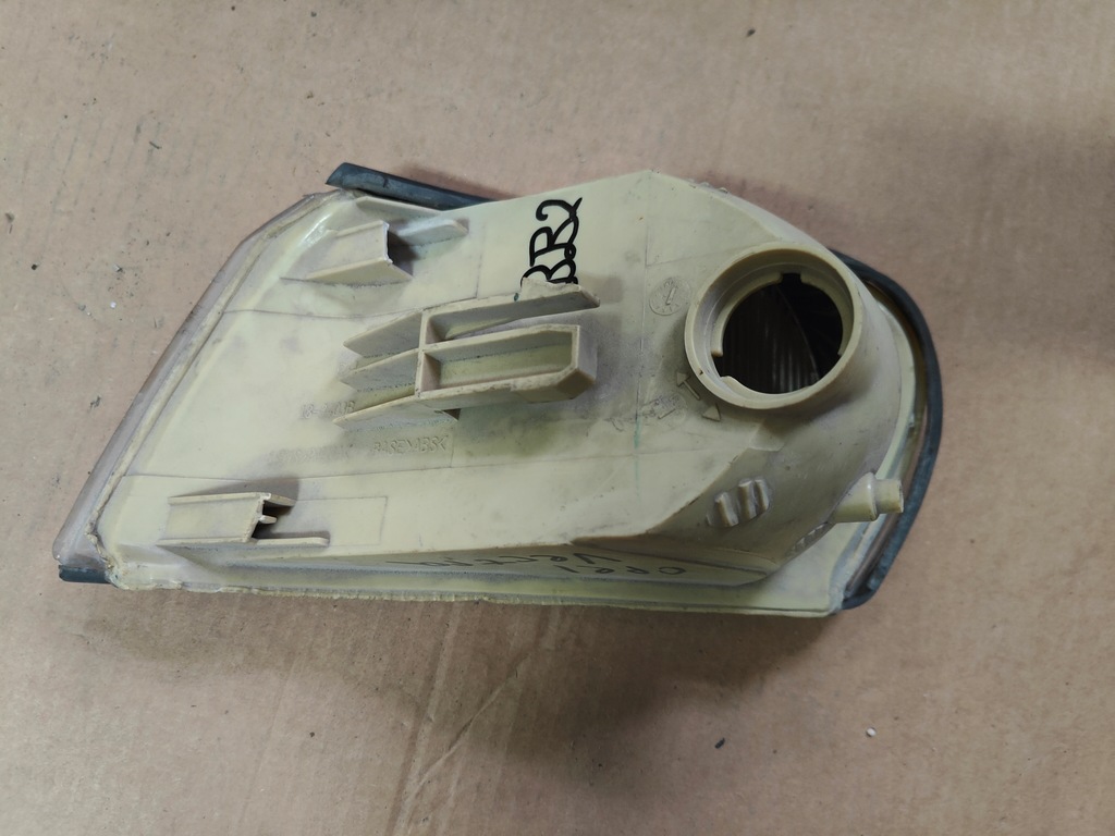 фото №7, Opel vectra b поворотник передній 183403b