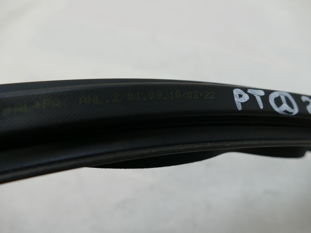 Mercedes w207 a207 кабриолет  прокладка стекло p.t. Цена