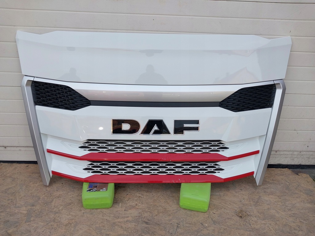 фото №1, Daf xg капот комплектна білий оригінал