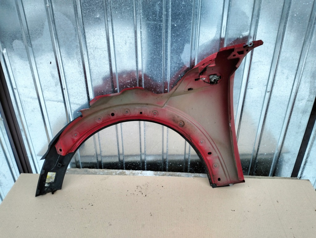 Крило перед правий mini r56 r57 рестайлінг  2010-2013 851 red chili Оригінал